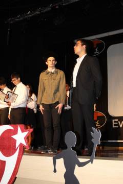 Evrensel Kolej