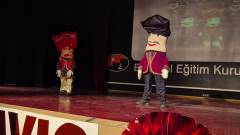 Evrensel Kolej
