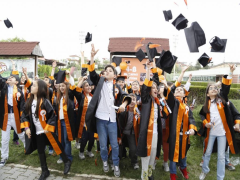 Evrensel Kolej