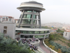 Evrensel Kolej