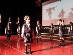 Evrensel Kolej