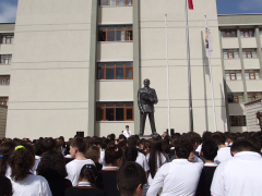 Evrensel Kolej