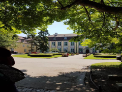 Evrensel Kolej