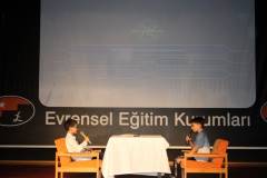 Evrensel Kolej