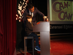 Evrensel Kolej