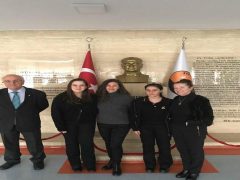 Evrensel Kolej
