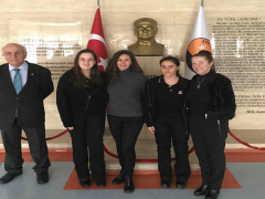Evrensel Kolej