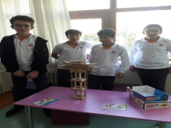Evrensel Kolej