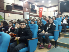 Evrensel Kolej