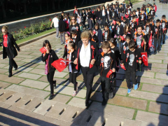 Evrensel Kolej