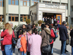 Evrensel Kolej
