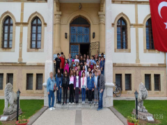 Evrensel Kolej