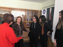 Evrensel Kolej
