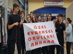 Evrensel Kolej