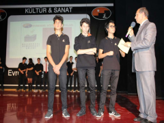 Evrensel Kolej