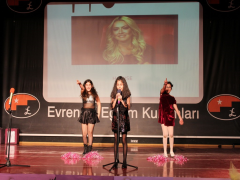 Evrensel Kolej