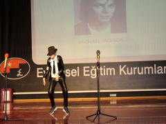 Evrensel Kolej