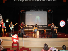 Evrensel Kolej