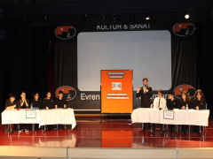 Evrensel Kolej