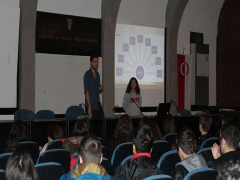 Evrensel Kolej