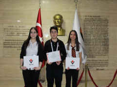 Evrensel Kolej